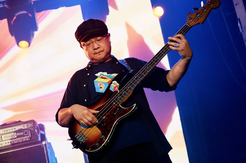 Lowbass on bass